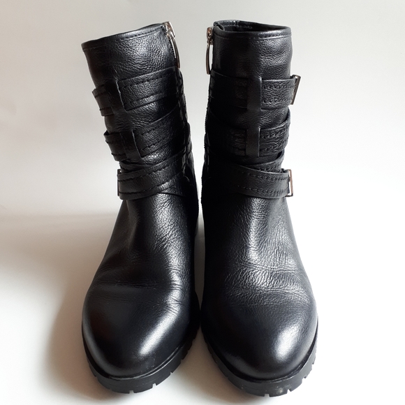 Essex Lane Black Leather Boots - Picture 3 of 7